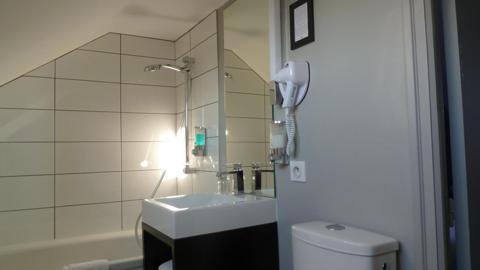 Astrid Hotel Rennes Ngoại thất bức ảnh