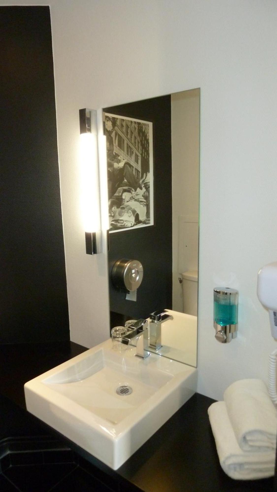 Astrid Hotel Rennes Ngoại thất bức ảnh